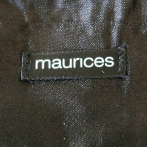 Maurices Women's Short Pleated Skater Skirt Size Small Satin Hem - Picture 7 of 11